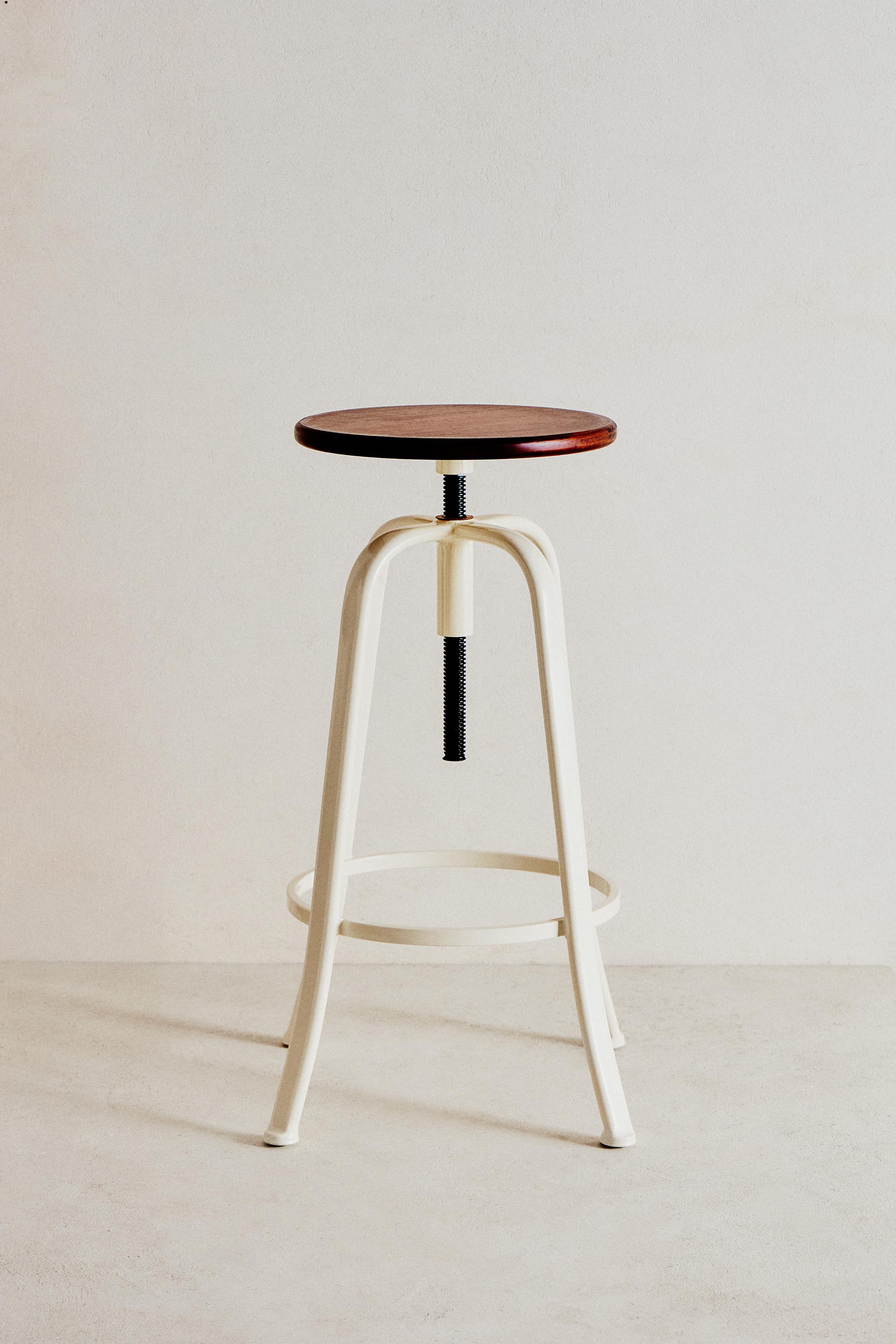 WOOD AND METAL SWIVEL STOOL
